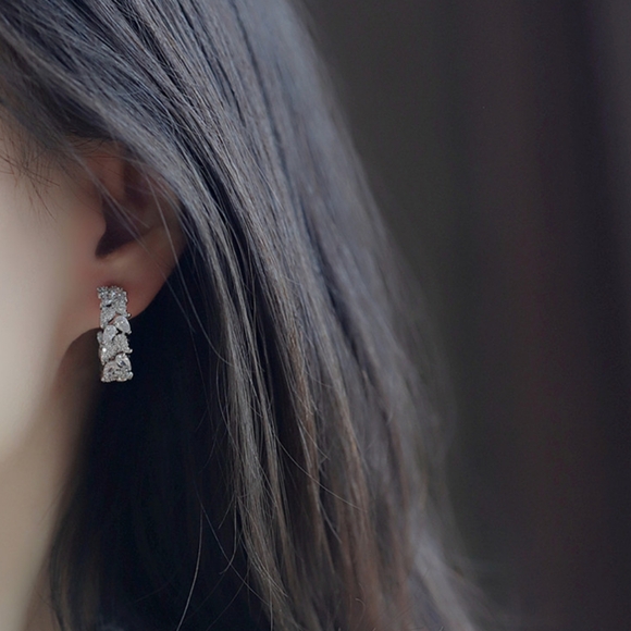 Sliver diamond hoop earrings - Picture 7 of 9